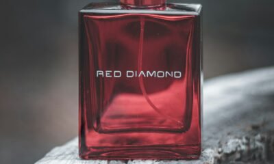 Como Escolher um Perfume? Guia Prático para Encontrar a Fragrância Ideal