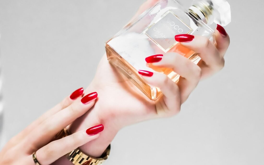 TOP 10 Perfumes Femininos Mais Vendidos no Mundo